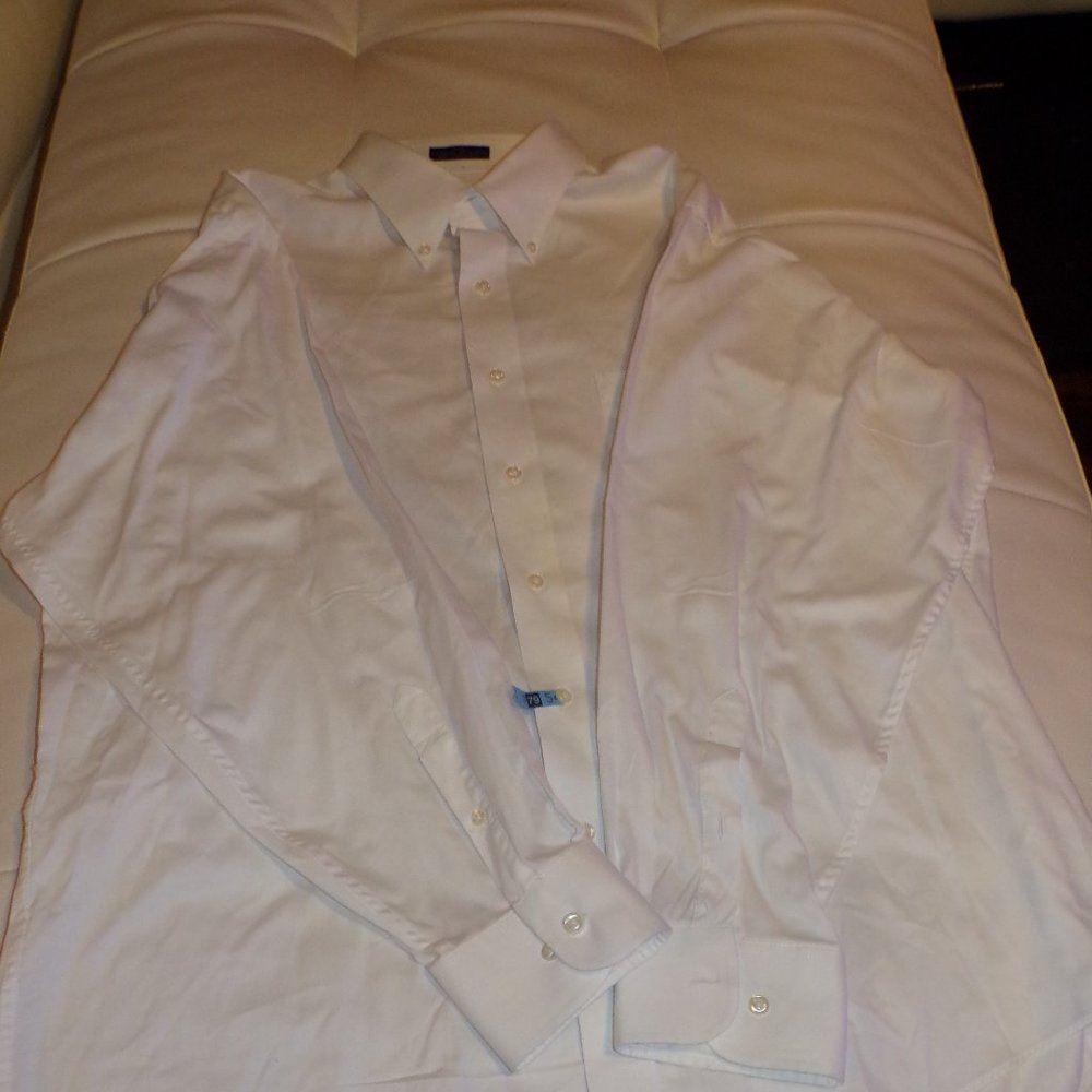 IZOD Men's Button Down Shirt XL